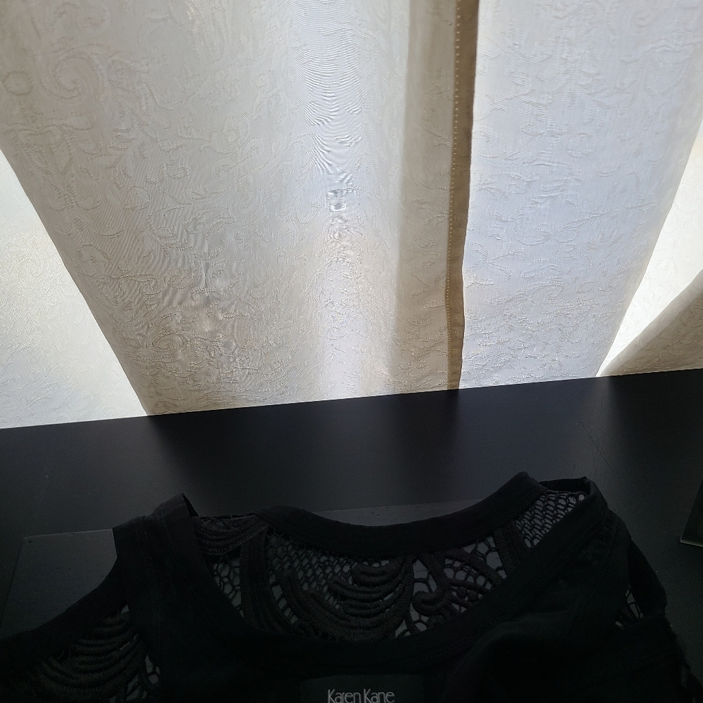 KAREN KANE...CROCHET TOP - Picture 4 of 4